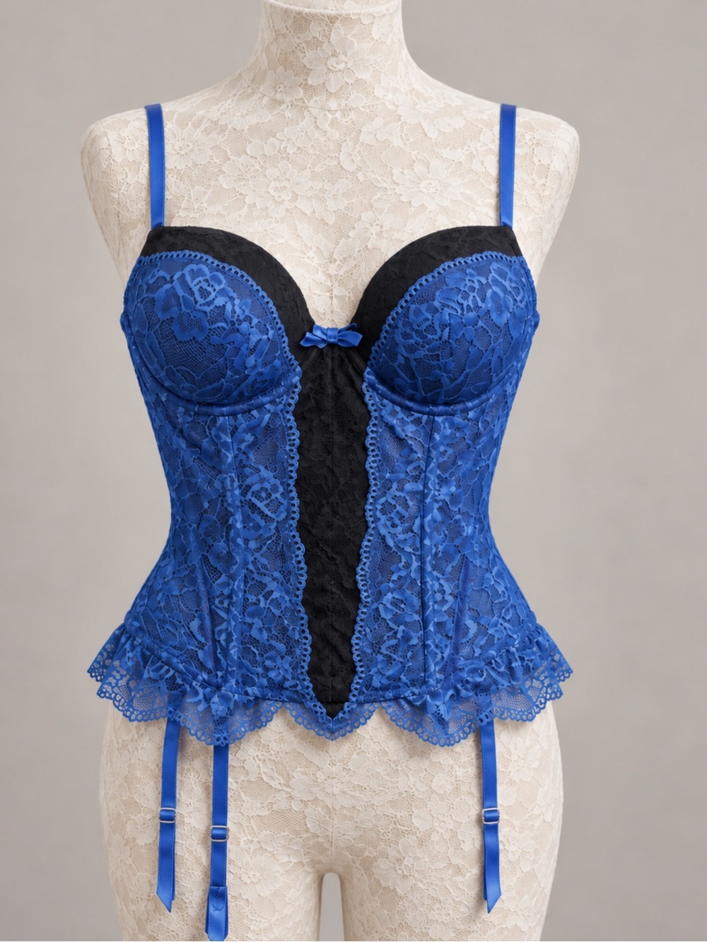 Frederick’s of Hollywood Corset – M | Boudoir Glam | Y2K | Lace‑Up Silhouette |